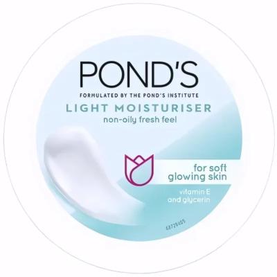 Ponds Light Moisturiser - Non-Oily Fresh Feel, For Soft, Glowing Skin, 100 ml